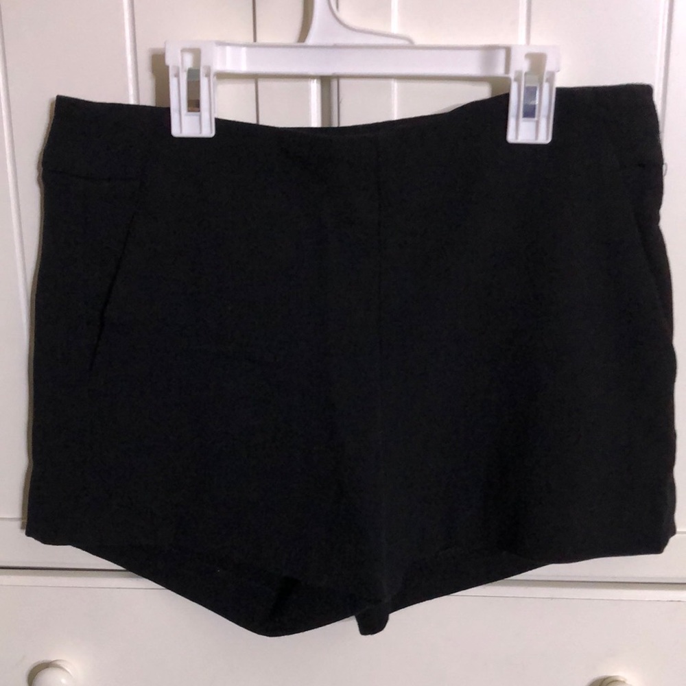 2x20$ Banana republic shorts